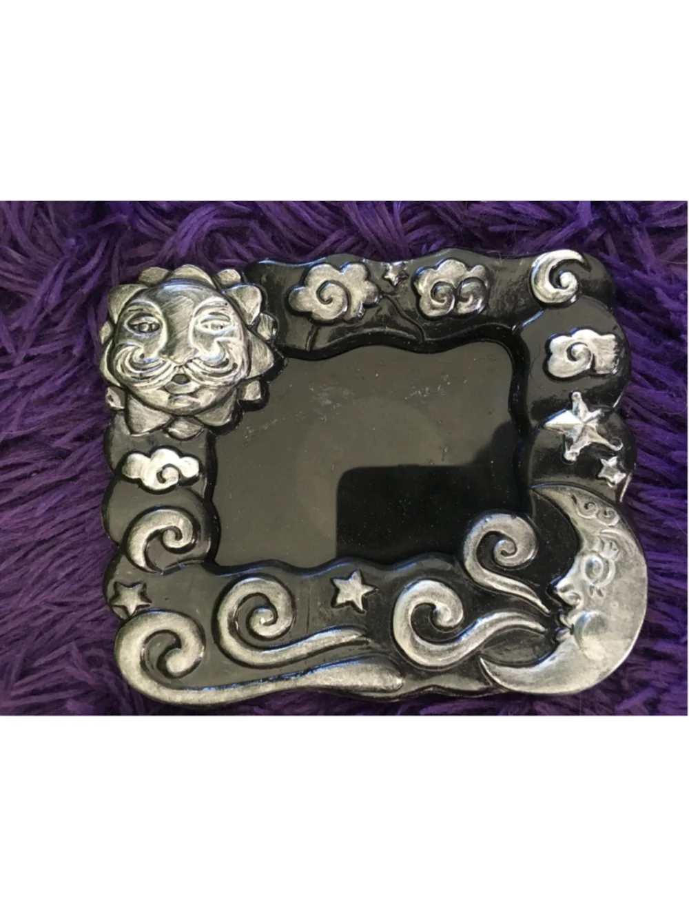 Scary mirror for Divination 